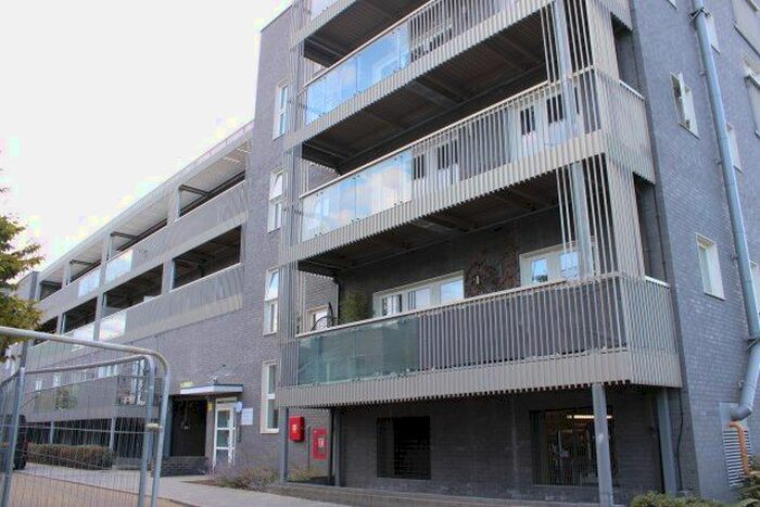 1 Bedroom Flat To Rent In Harlequin Close, Barking, IG11