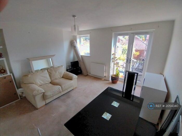 3 Bedroom Terraced House To Rent In Baird Parker Drive, Carlton, Nottingham, NG4