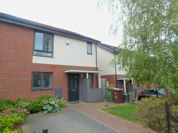 3 Bedroom Semi-Detached House To Rent In Blake Close, NG3