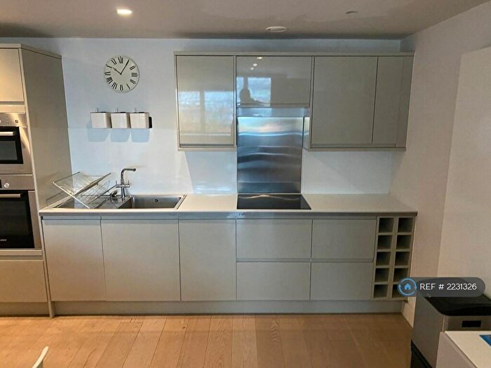 2 Bedroom Flat To Rent In Southey House, Bristol, BS1