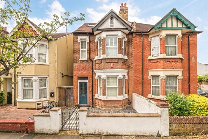 4 Bedroom Property To Rent In St. Kilda Road, London, W13