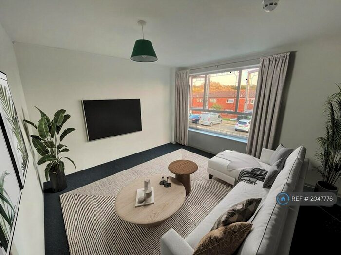 4 Bedroom Terraced House To Rent In Britten Close, Colchester, CO4