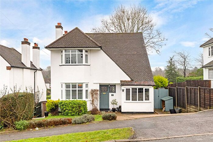 3 Bedroom Detached House For Sale In Beechwood Avenue, Chorleywood, Rickmansworth, Hertfordshire, WD3