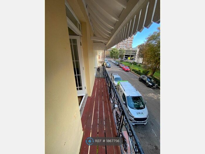 1 Bedroom Flat To Rent In Russell Square, Brighton, BN1