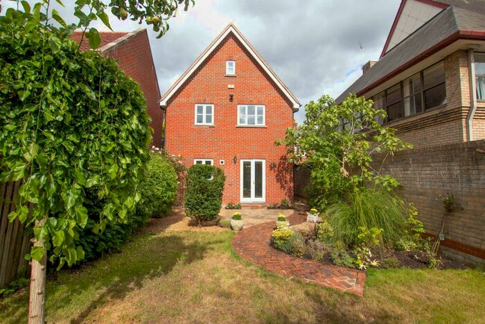 3 Bedroom Detached House To Rent In Fairycroft, Saffron Walden, Essex, CB10