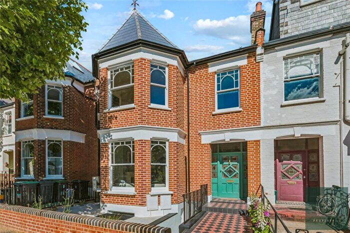 5 Bedroom Terraced House For Sale In Stapleton Hall Road, London, N4