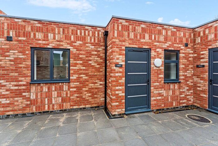 1 Bedroom Apartment To Rent In Rosslyn Crescent, Harrow, HA1