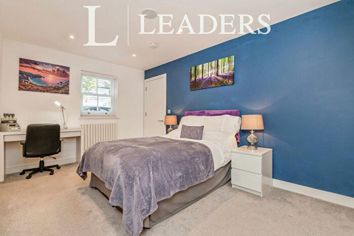 1 Bedroom Flat To Rent In Hawkley Mews, CM12
