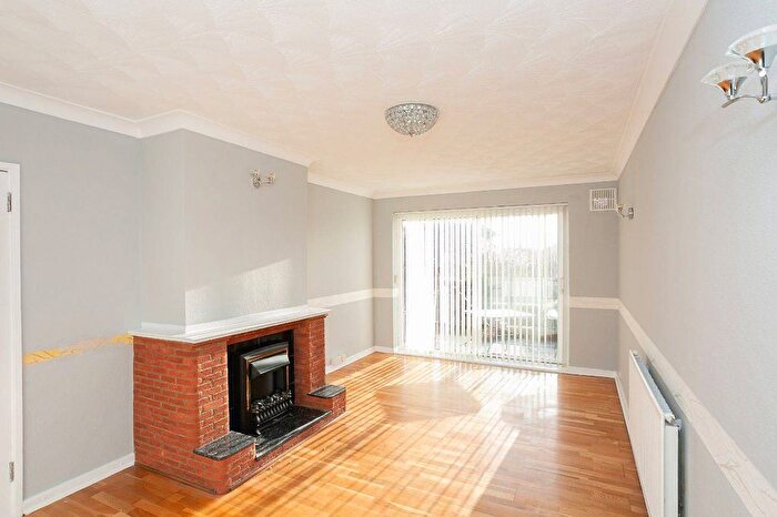 3 Bedroom Terraced House To Rent In Peascroft Road, Hemel Hempstead, HP3