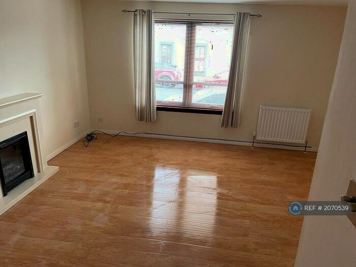 1 Bedroom Flat To Rent In Castle Street, Tayport, DD6