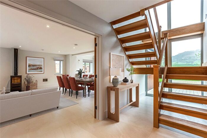 4 Bedroom Detached House For Sale In The Barns, Compton Dundon, TA11