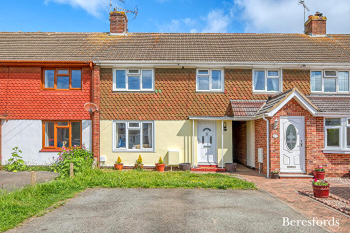3 Bedroom Terraced House For Sale In Long Brandocks, Writtle, CM1