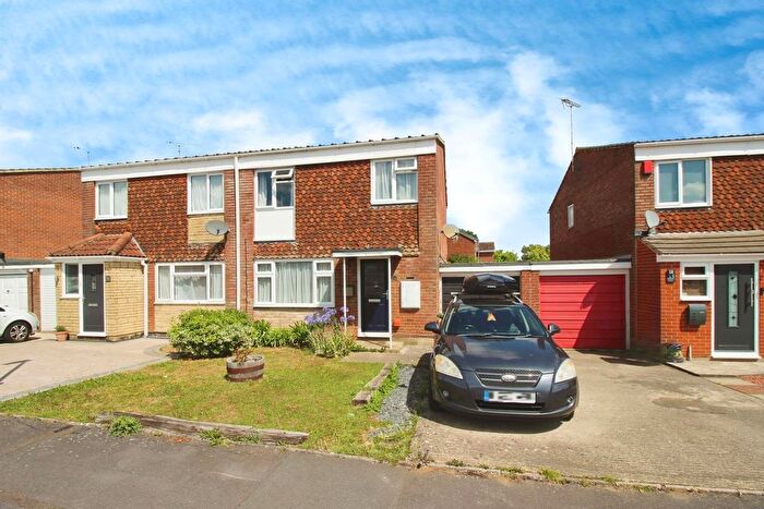3 Bedroom Semi-Detached House To Rent In Dickens Close, Swindon, SN3