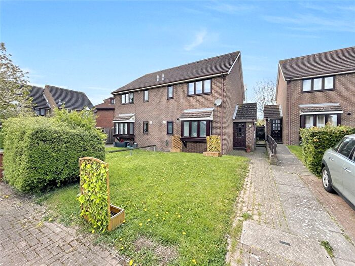 1 Bedroom End Terrace House For Sale In Warne Place, Westerham Drive, Sidcup, DA15