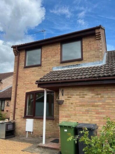 3 Bedroom Semi Detached House To Rent In Sandstone Way, Roydon, Diss, IP22