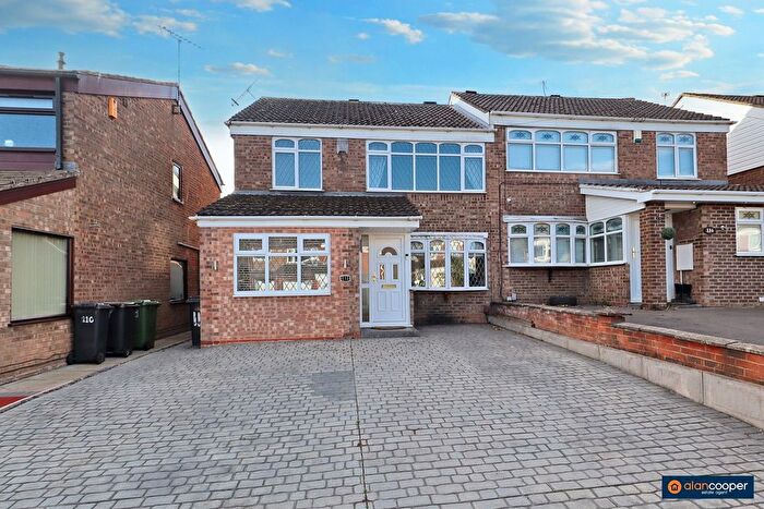 3 Bedroom Semi Detached House For Sale In Sherbourne Avenue, Stockingford, Nuneaton, CV10