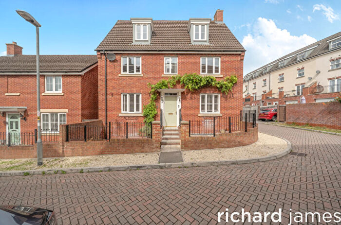 5 Bedroom Detached House For Sale In Churn Way, Royal Wootton Bassett, Royal Wootton Bassett, SN4