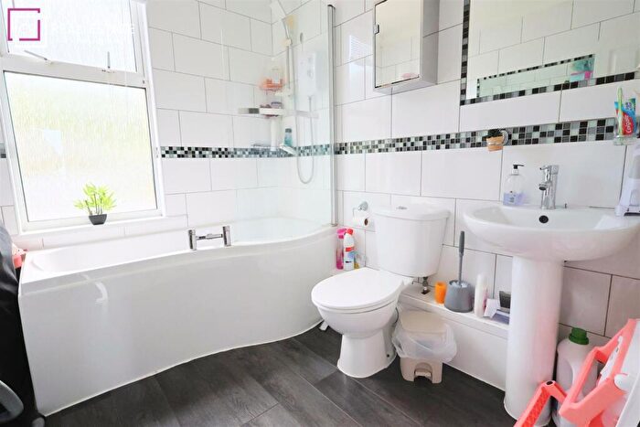 1 Bedroom Flat To Rent In New Road, Rochester, ME1