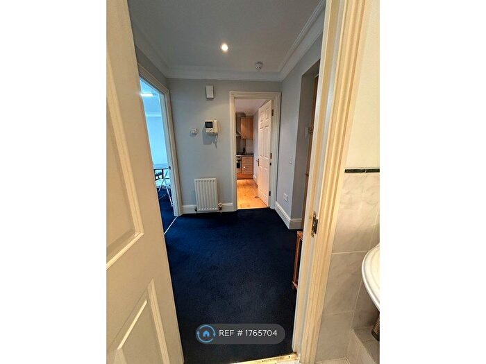 1 Bedroom Flat To Rent In Rochester Row, London, SW1P