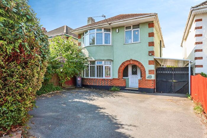 3 Bedroom Detached House For Sale In Castle Lane West, Bournemouth, Dorset, BH8