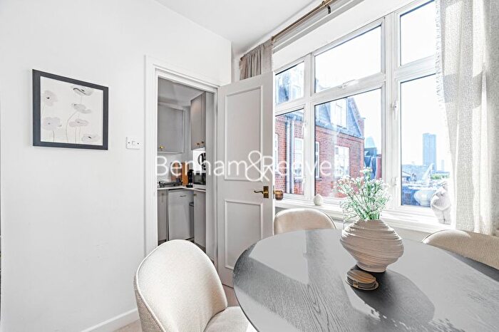 1 Bedroom Flat To Rent In Clifford's Inn, Fetter Lane, EC4A