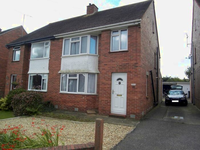 3 Bedroom Semi-Detached House To Rent In Orchard Close, Pinhoe, Exeter, EX1