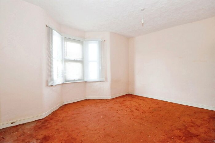 3 Bedroom Terraced House For Sale In Bellevue Road, St. George, Bristol, BS5