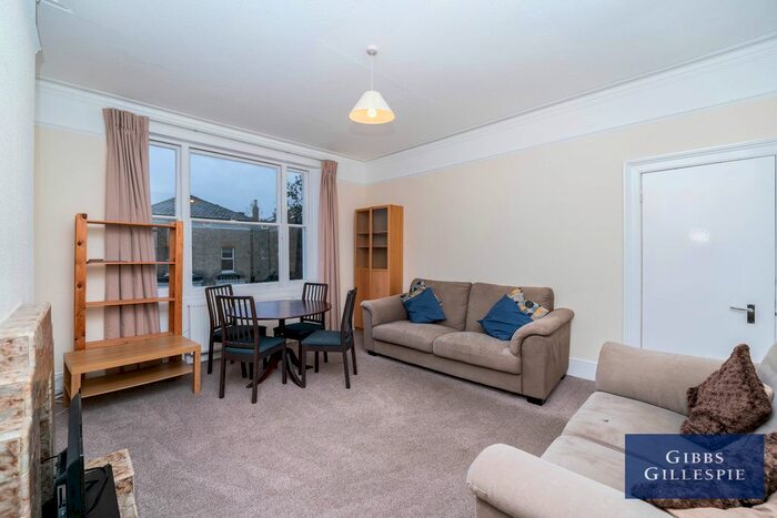 3 Bedroom Flat To Rent In Richmond Road, London, W5