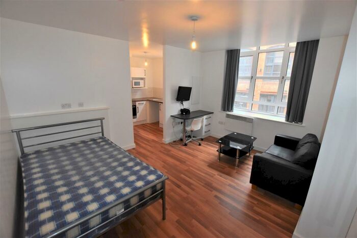 Apartment To Rent In Clyde Court, Erskine Street, Leicester, LE1