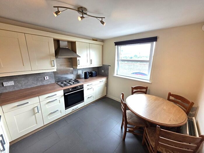 2 Bedroom Flat To Rent In South College Street, City Centre, Aberdeen, AB11