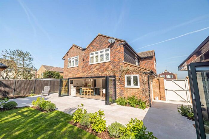 4 Bedroom Detached House For Sale In Marbeck Close, Windsor, SL4