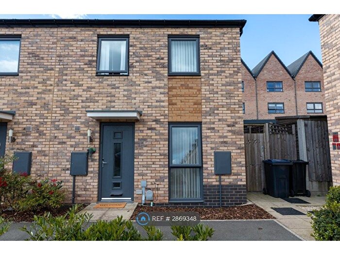 3 Bedroom Semi Detached House To Rent In Hope St, Birmingham, B5