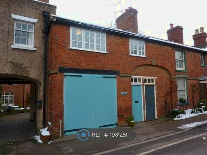 1 Bedroom Flat To Rent In Uttoxeter Road, Abbots Bromley, WS15