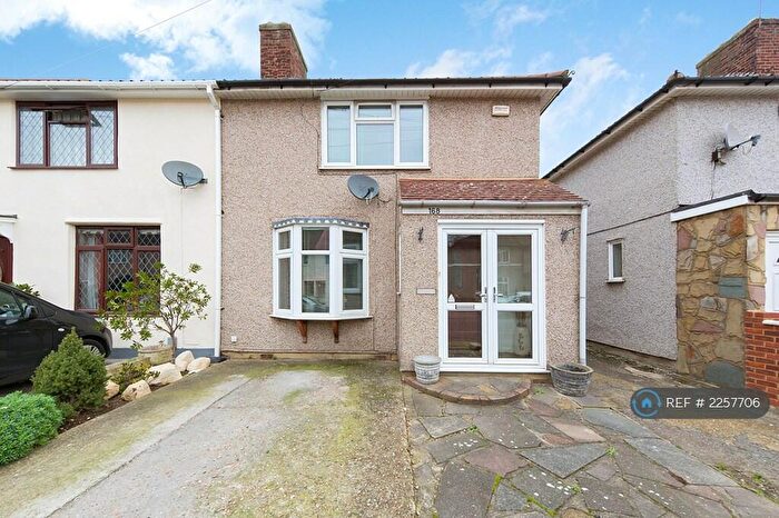 3 Bedroom End Of Terrace House To Rent In Ivyhouse Road, Dagenham, RM9