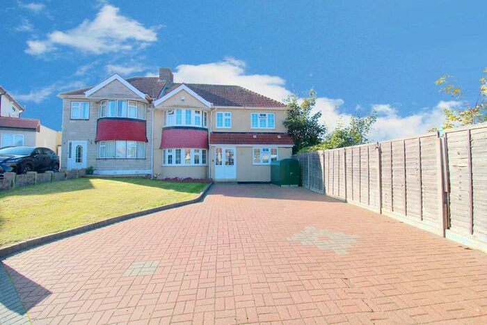 5 Bedroom Semi-Detached House To Rent In Totnes Road, Welling, DA16