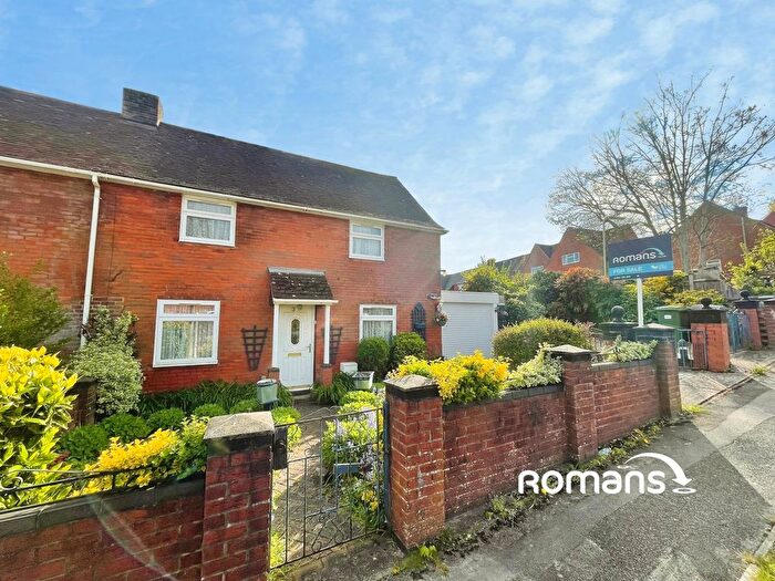 3 Bedroom Semi Detached House For Sale In St. Mary Street, Winchester, Hampshire, SO22