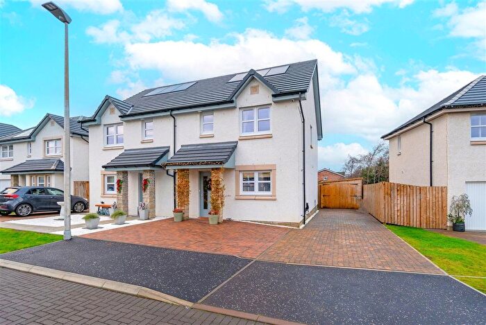 3 Bedroom Semi Detached House For Sale In James Young Avenue, Uphall Station, EH54