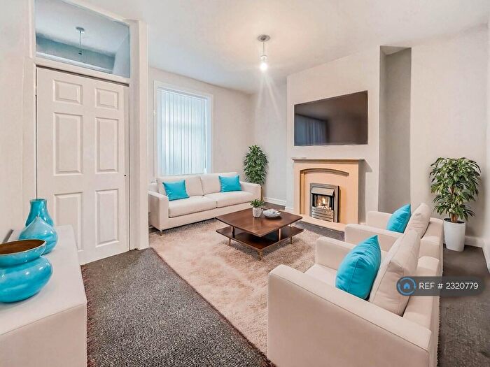 4 Bedroom Terraced House To Rent In Harwood Street, Darwen, BB3