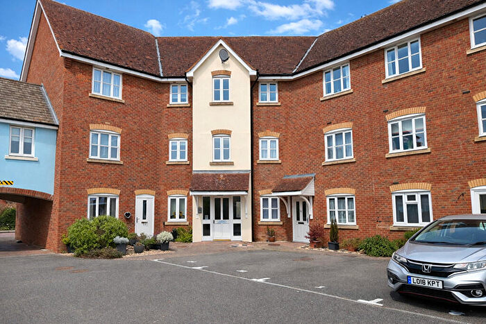 2 Bedroom Apartment For Sale In Caxton Close, Tiptree, CO5