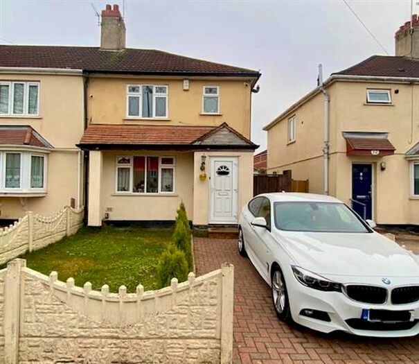 3 Bedroom Property To Rent In Leacroft Avenue, Wolverhampton WV10