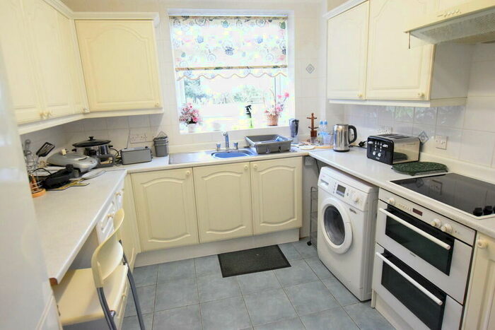 2 Bedroom Apartment To Rent In Marchwood, Manor Road, Bournemouth, BH1