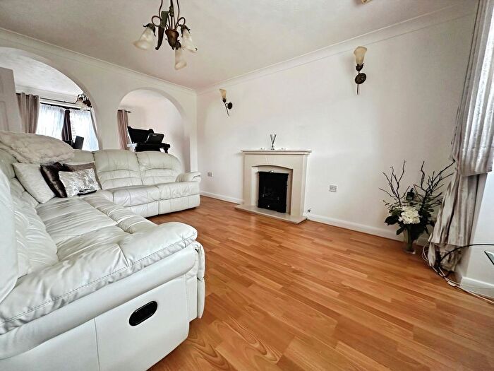 3 Bedroom Property To Rent In Field View, Cambridge, CB23