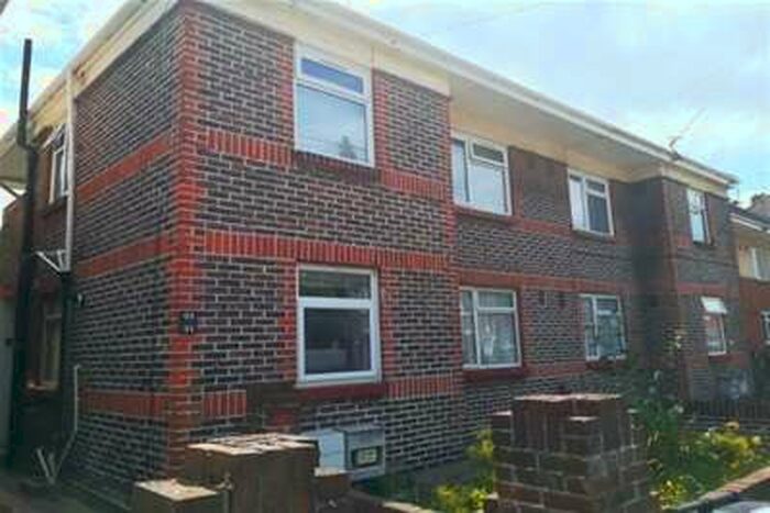 2 Bedroom Flat To Rent In Aylen Road, Portsmouth, PO3