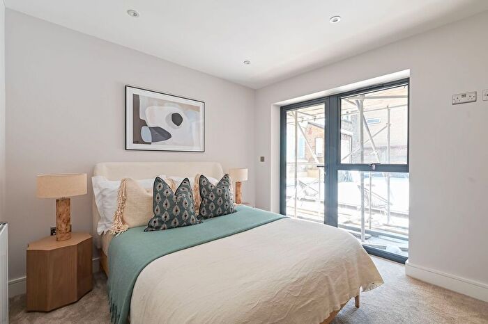 2 Bedroom Flat For Sale In Walborn Studios, De Beauvoir Town, London, N1