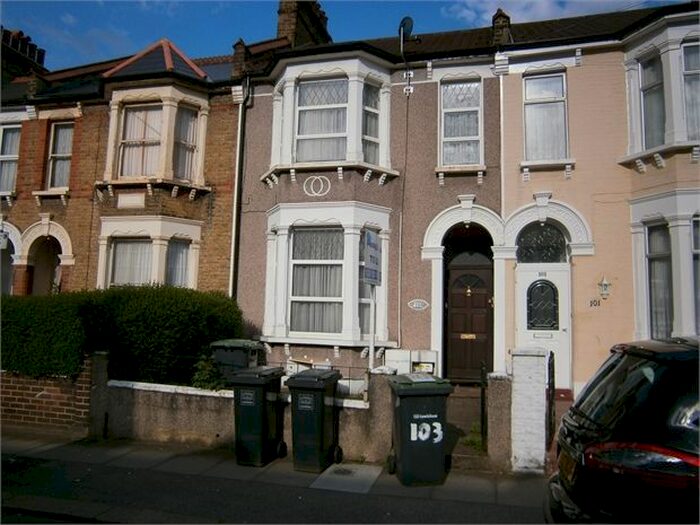 2 Bedroom Flat To Rent In Laleham Road, Catford, London, SE6