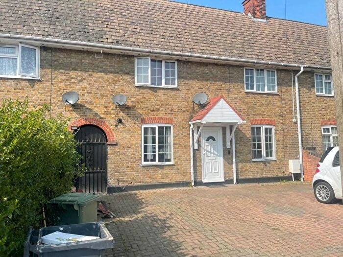 6 Bedroom Terraced House To Rent In East Avenue, Hayes, UB3