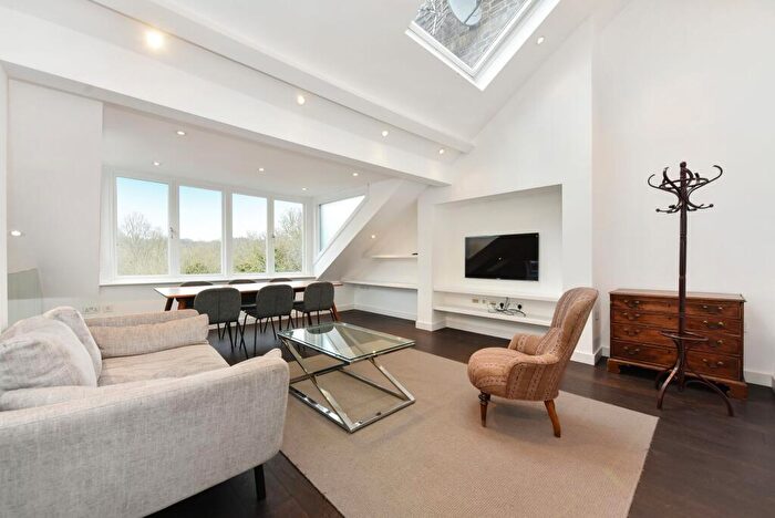 1 Bedroom Flat To Rent In South Hill Park, Hampstead., NW3