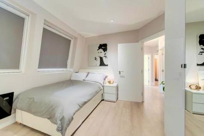 Studio To Rent In Finchley Road, London, NW3