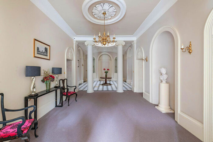 2 Bedroom Apartment To Rent In Lavender Gardens, Battersea, SW11