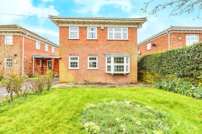 4 Bedroom Property To Rent In Elms Road, Harrow Weald, Harrow, HA3